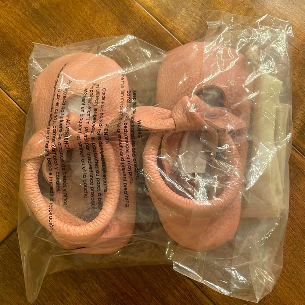 Brand New Size 6 Freshly Picked Mini Sole- Blush
